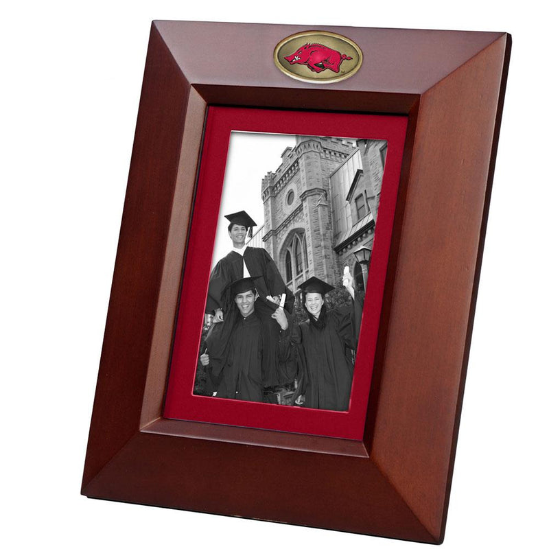 Portrait Frame Brown | University of Arkansas, Fayetteville
ARK, Arkansas Razorbacks, COL, OldProduct
The Memory Company