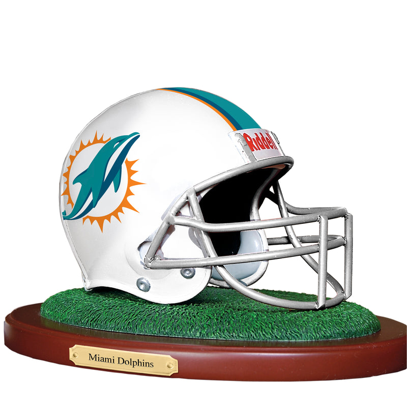 Authentic Team Helmet Replica | Miami Dolphins
MIA, Miami Dolphins, NFL, OldProduct
The Memory Company