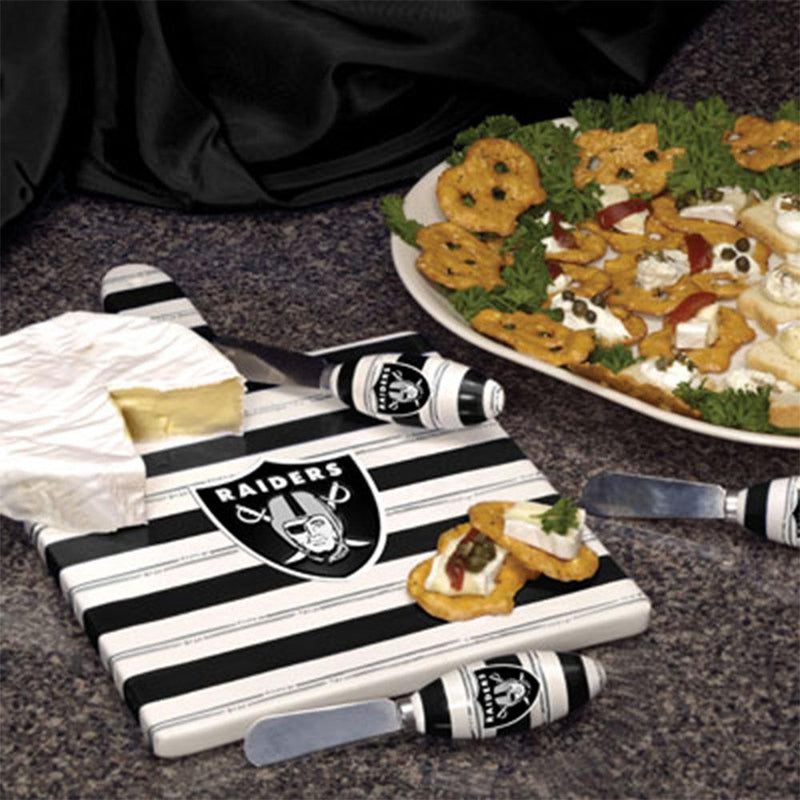 Cheese Board Set | Raiders
NFL, OldProduct, ORA
The Memory Company